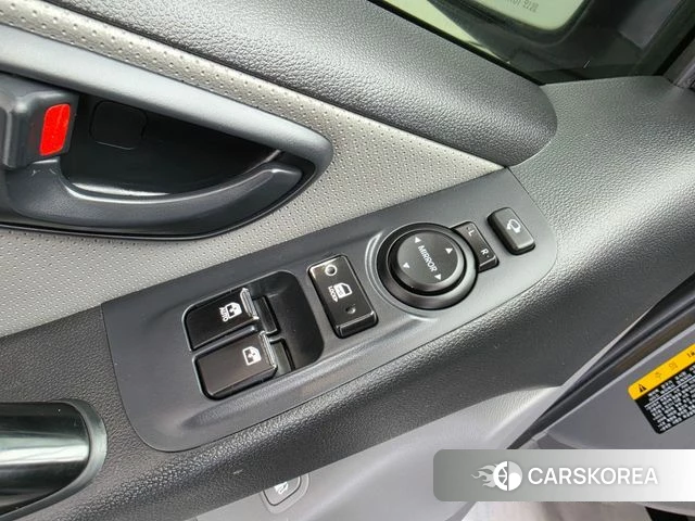Hyundai The New Grand Starex 2019 Серебристо-серый из Кореи, фото 4