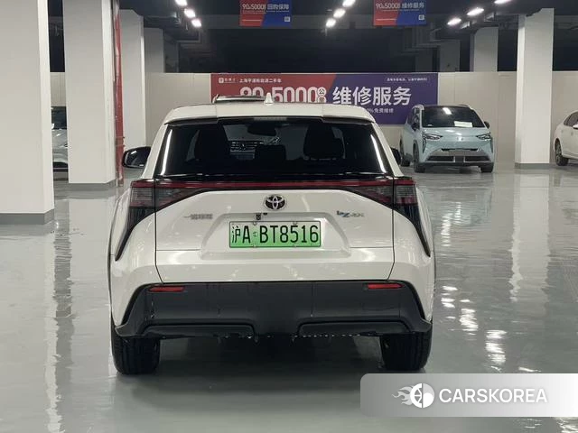 Toyota FAW bZ4X 2023 Белый из Китая, фото 4