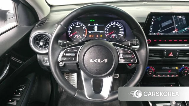 Kia The New K3 2nd generation 2022 Белый из Кореи, фото 4