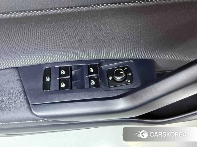Volkswagen Lavida 2023 Белый из Китая, фото 4
