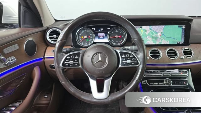 Mercedes-Benz E-Class W213 2019 Серебряный из Кореи, фото 4