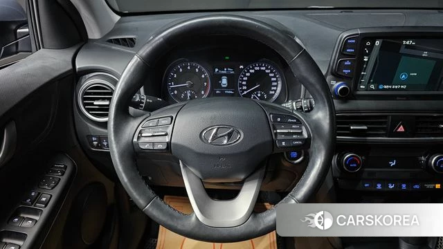 Hyundai Kona 2020 Светло-серебряный цвет из Кореи, фото 4