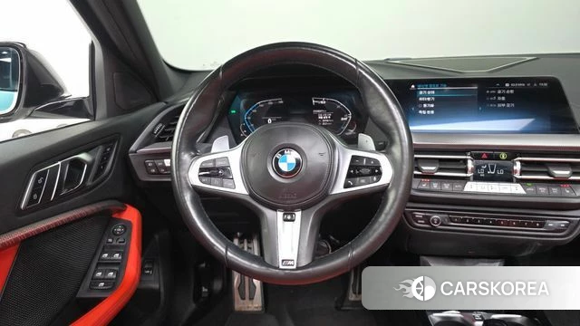 BMW 1 Series (F40) 2021 Белый из Кореи, фото 4