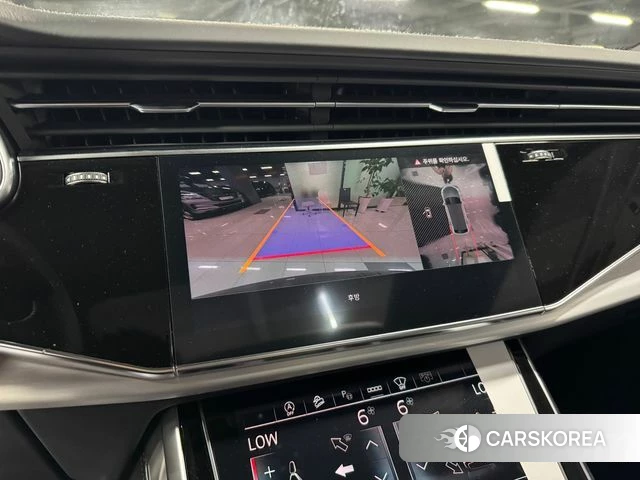 Audi Q8 (4M) 2026 Серый из Кореи, фото 4
