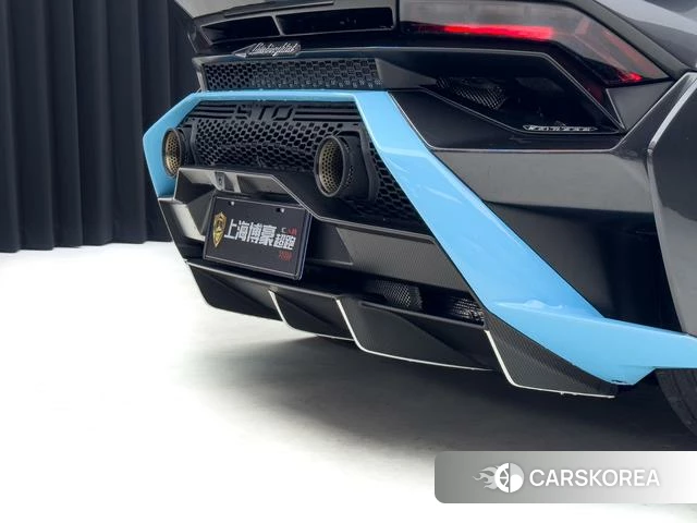 Lamborghini Huracán 2023 Темно-серый из Китая, фото 4