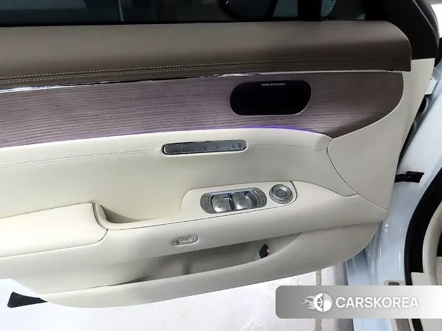 Genesis G90 (RS4) 2024 Белый из Кореи, фото 4