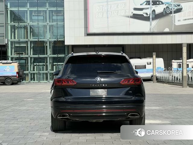 Volkswagen Touareg 2021 Черный из Китая, фото 4