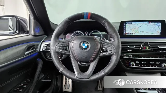 BMW 5 Series (G30) 2018 Черный из Кореи, фото 4