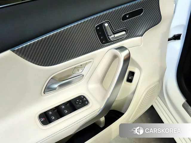 Mercedes-Benz A-Class W177 2025 Белый из Кореи, фото 4