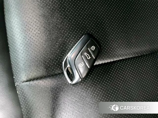 Roewe RX5 2023 Белый из Китая, фото 4
