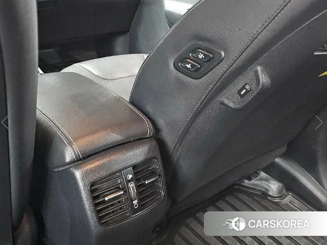 Kia Niro Plus 2023 Белый из Кореи, фото 4