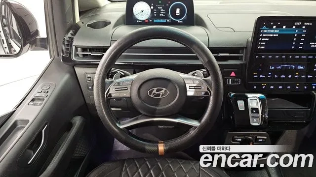 Hyundai Staria 2023 Белый из Кореи, фото 4
