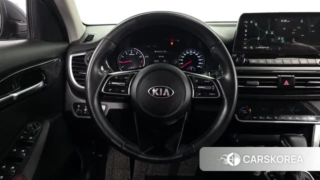 Kia Seltos 2021 Серый из Кореи, фото 4