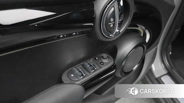 Mini Cooper 2022 Серебристо-серый из Кореи, фото 4