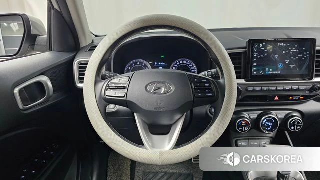 Hyundai Venue 2022 Серебристо-серый из Кореи, фото 4