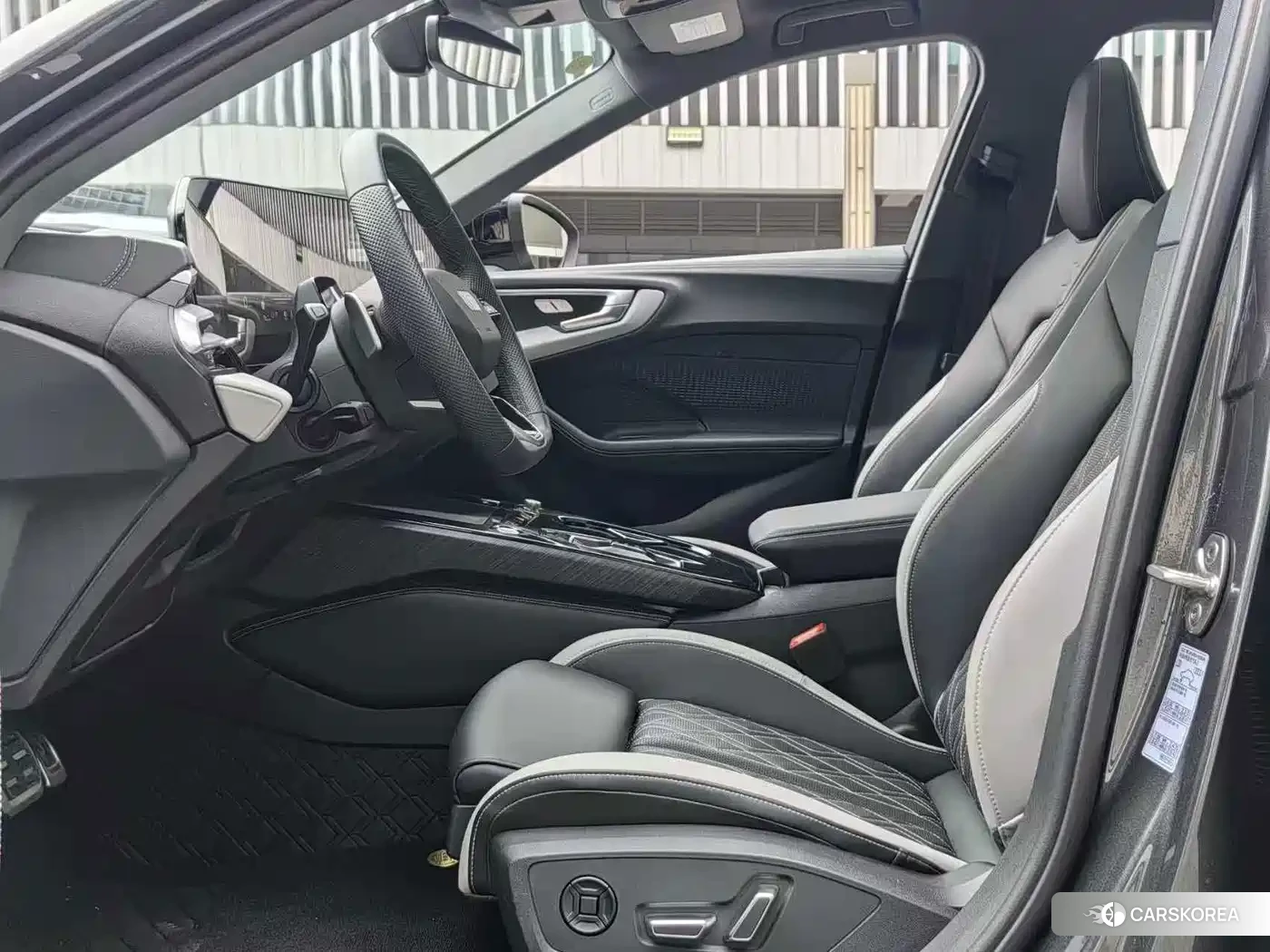 Audi A5L 2025 Silver/gray из Китая, фото 4