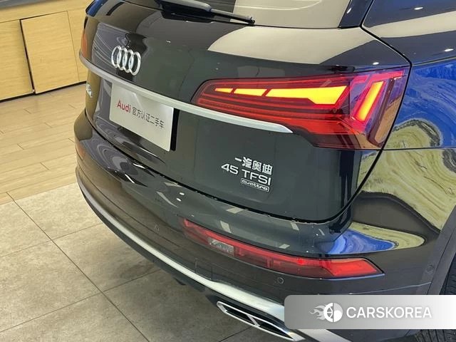 Audi Q5L 2022 Черный из Китая, фото 4