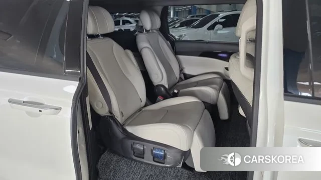 Kia Carnival 4th generation 2023 Белый из Кореи, фото 4