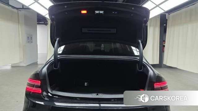 Genesis G80 (RG3) 2025 Черный из Кореи, фото 4