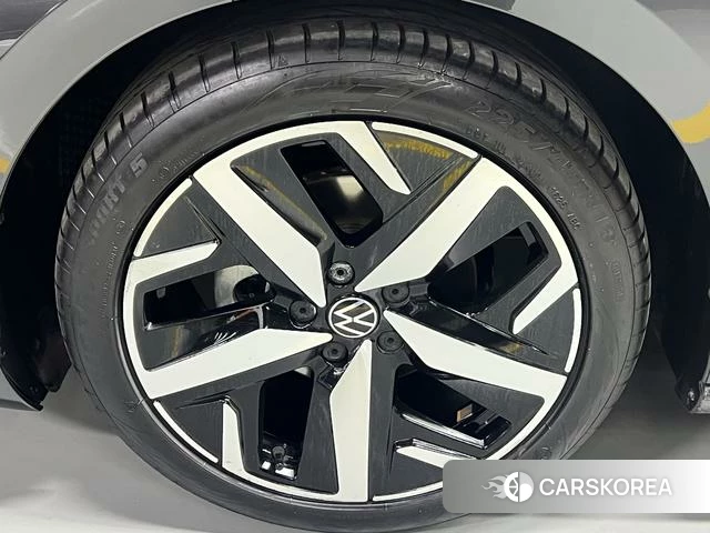 Volkswagen Lingdu 2023 Темно-серый из Китая, фото 4