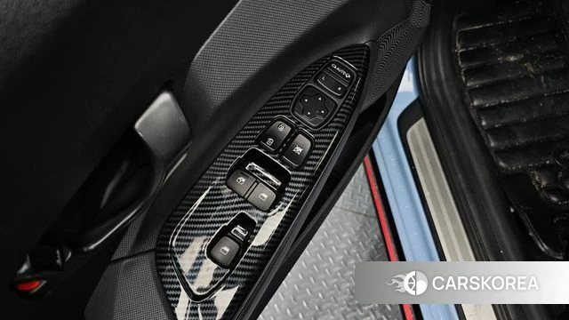 Hyundai Veloster (JS) 2021 Светло-серебряный цвет из Кореи, фото 4