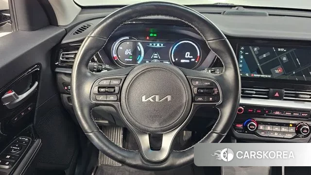 Kia Niro EV 2021 Серебряный из Кореи, фото 4