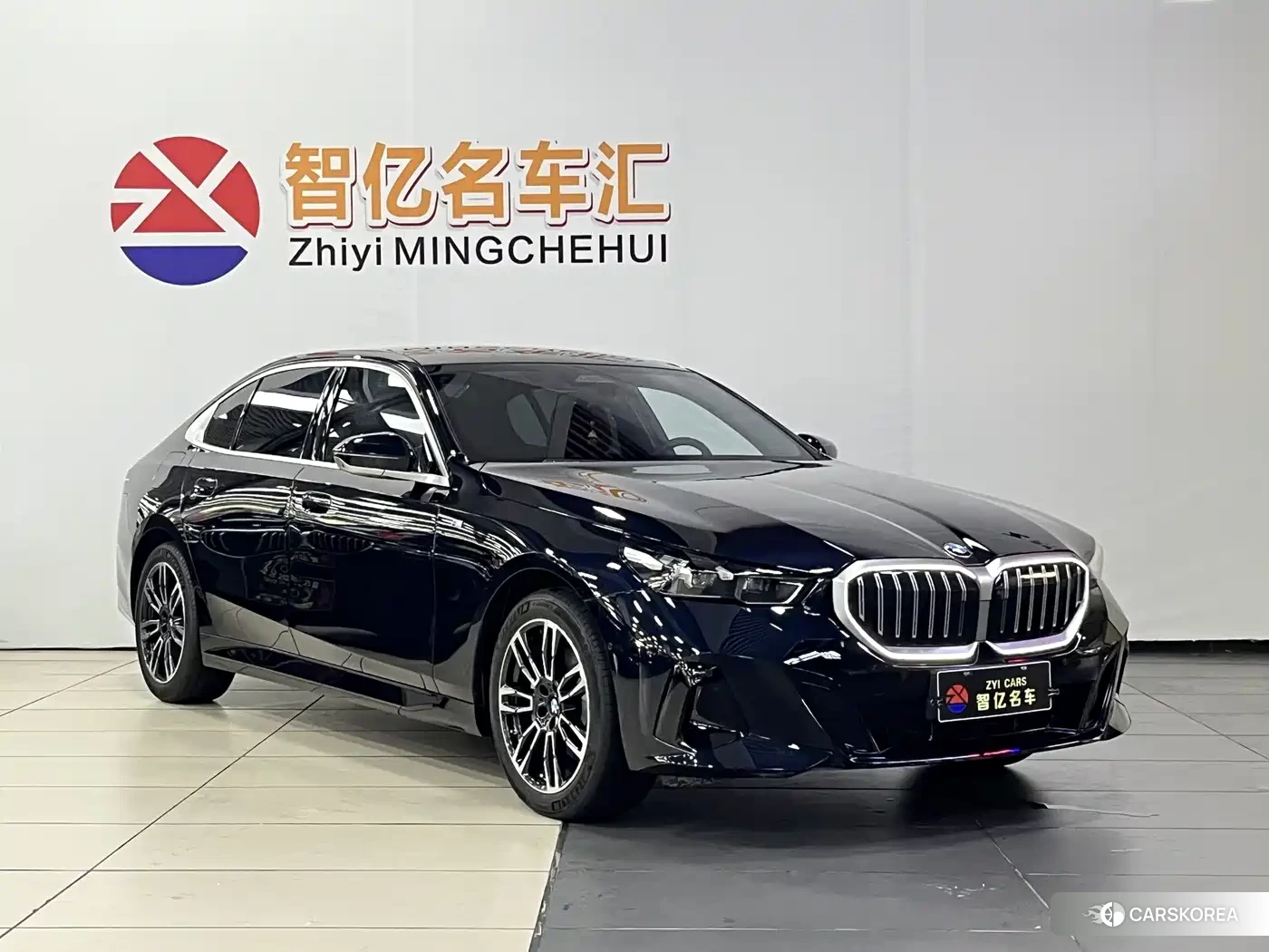 BMW 5 series 2025 Черный из Китая, фото 4