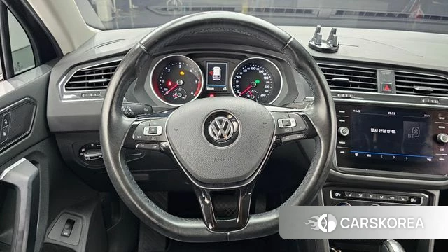 Volkswagen Tiguan second Generation 2018 Коричневый из Кореи, фото 4