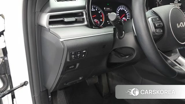 Kia K5 3rd generation 2023 Белый из Кореи, фото 4