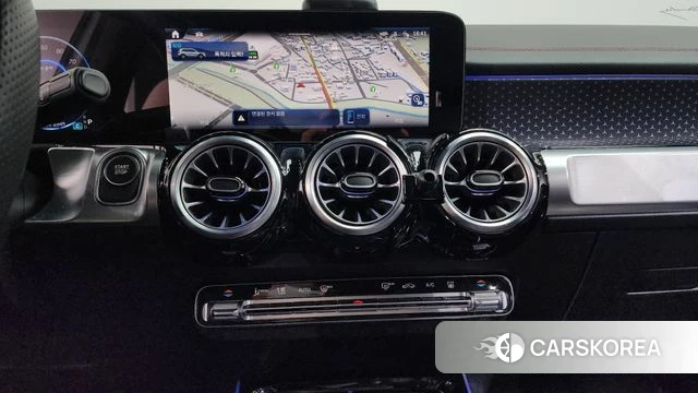 Mercedes-Benz EQB X243 2024 Белый из Кореи, фото 4