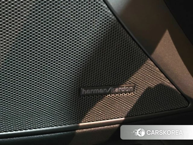 BMW 3 Series (G20) 2024 Черный из Кореи, фото 4