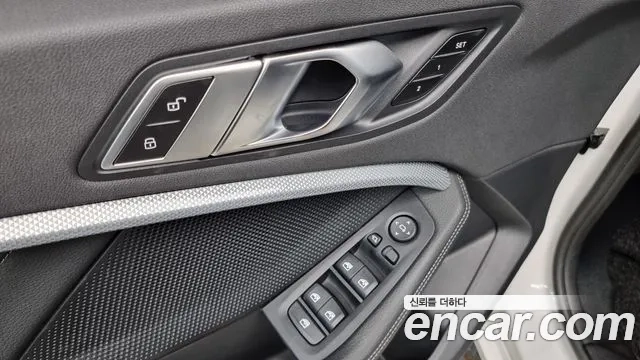 BMW 1 Series (F40) 2021 Белый из Кореи, фото 4