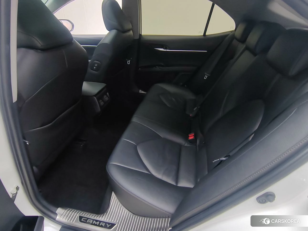 Toyota Camry 2019 Белый из Китая, фото 4