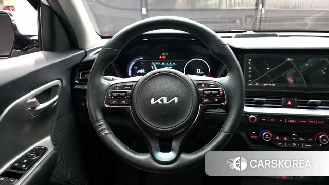 Kia Niro Plus 2022 Серебристо-серый из Кореи, фото 4
