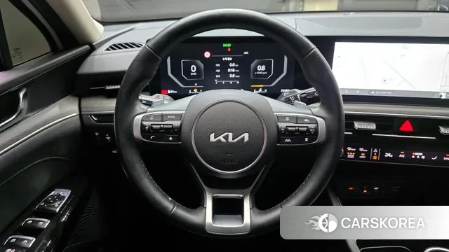 Kia The New K5 3rd generation 2023 Белый из Кореи, фото 4