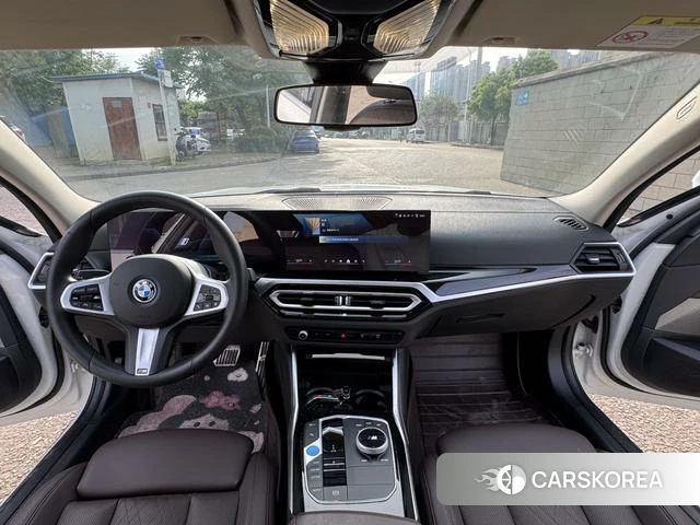 BMW i3 2024 Белый из Китая, фото 4