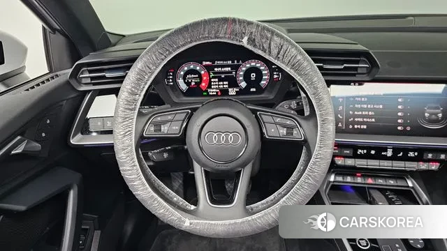 Audi A3 (8Y) 2023 Белый из Кореи, фото 4