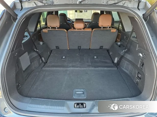 Lincoln Aviator 2nd generation 2023 Темно-зеленый из Кореи, фото 4