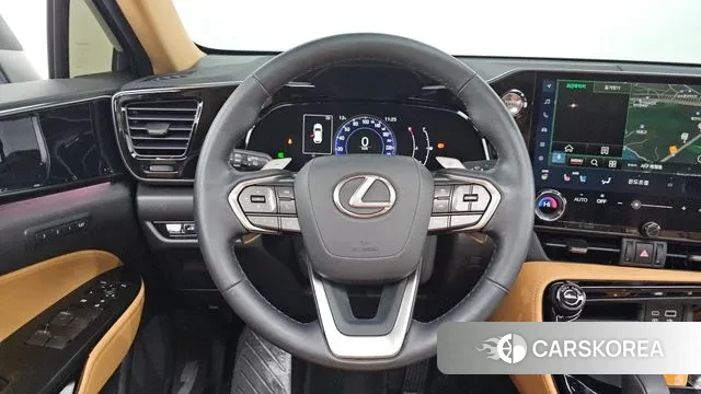 Lexus NX350h Second generation 2024 Белый из Кореи, фото 4