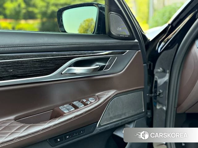 BMW 7 series 2021 Черный из Китая, фото 4