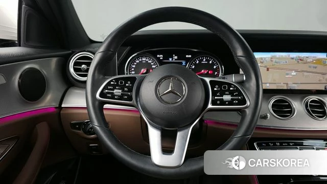 Mercedes-Benz E-Class W213 2018 Белый из Кореи, фото 4