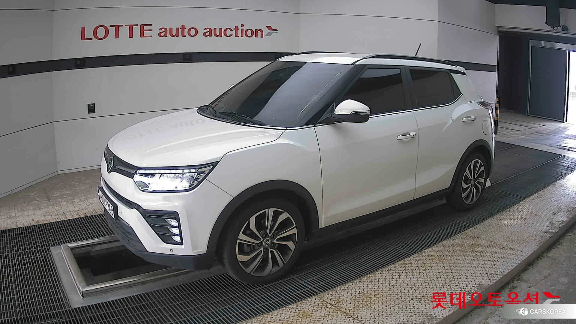 SsangYong Tivoli 2022 Grand White из Кореи, фото 4