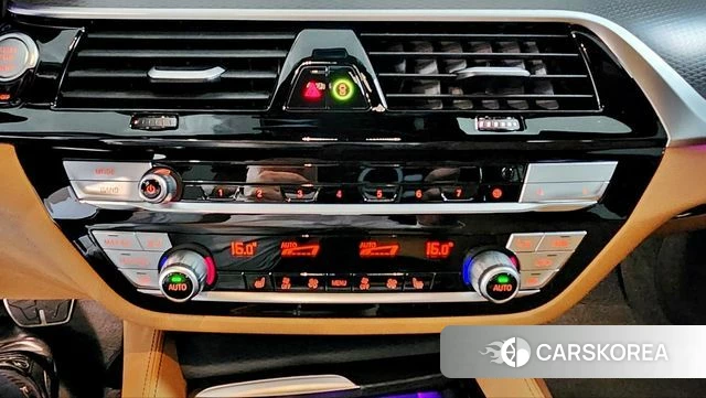 BMW 5 Series (G30) 2022 Белый из Кореи, фото 4