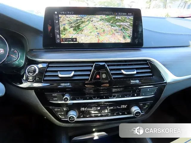 BMW 5 Series (G30) 2018 Серый из Кореи, фото 4