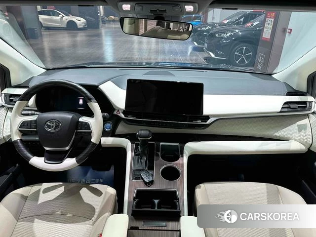 Toyota Grevia 2023 Черный из Китая, фото 4