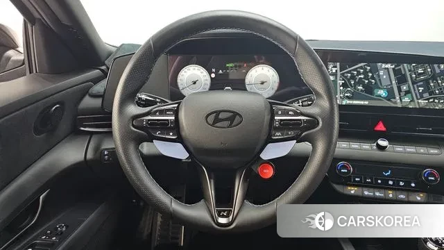 Hyundai The New Avante (CN7) 2024 Серебристо-серый из Кореи, фото 4