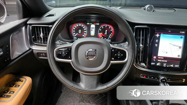 Volvo S60 3rd generation 2020 Белый из Кореи, фото 4