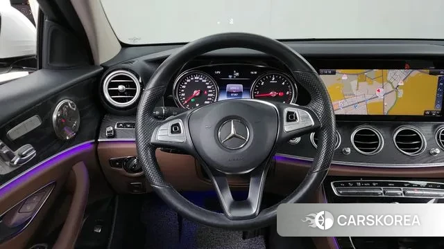 Mercedes-Benz E-Class W213 2018 Белый из Кореи, фото 4