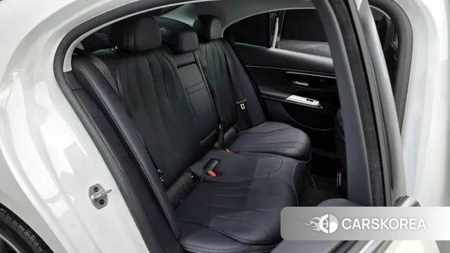 Mercedes-Benz E-Class W214 2024 Белый из Кореи, фото 4