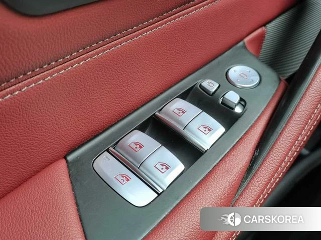 BMW 5 series 2023 Черный из Китая, фото 4